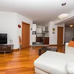 Irisa Art Apartman *